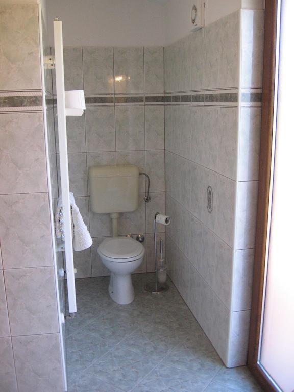 Guest House Caterina Porec Exterior photo